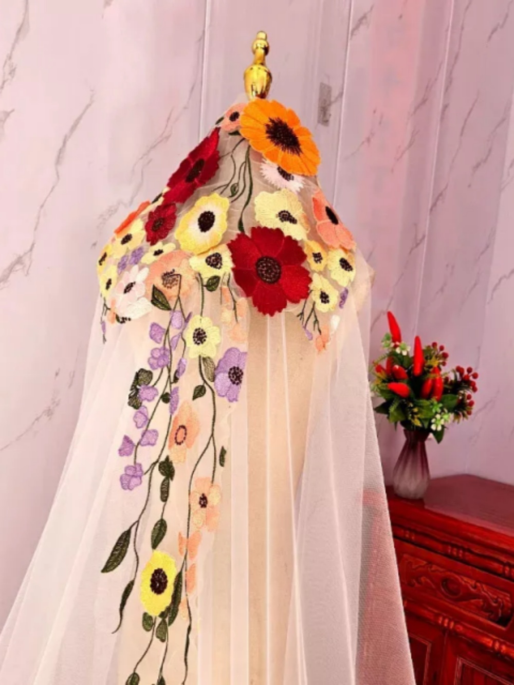 Colorful Wedding Veil Appliques Flowers One Layer Long Cathedral Length Veils With Comb Customized Bridal Accessories