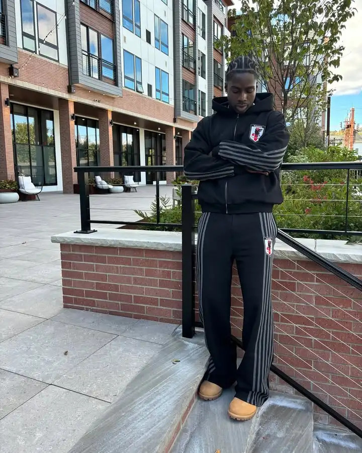 Mens striped zipper hooded sweatshirt twopiece set Y2K Harajuku ed oversized drawer pants 250226