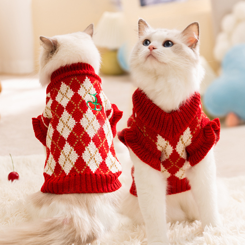 Autumn-Winter Collection: Adorable Pet Halloween Clothing Featuring a Cute Pumpkin Theme