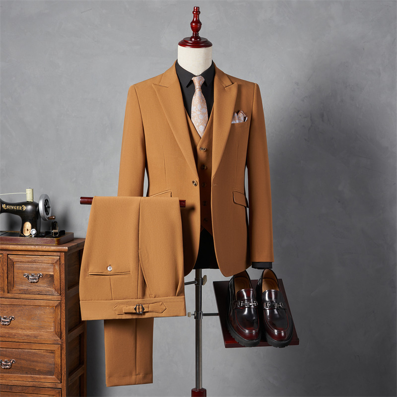 S226Vintage Look Men's Workwear with Timeless Italian Tailoring