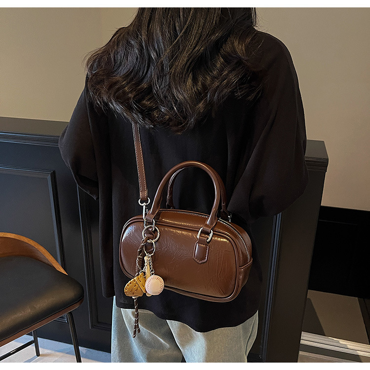 2025 new hand-held bowling for women, niche fashion, color blocking, versatile, single shoulder crossbody bag, stylish small square bag #swissmilitary