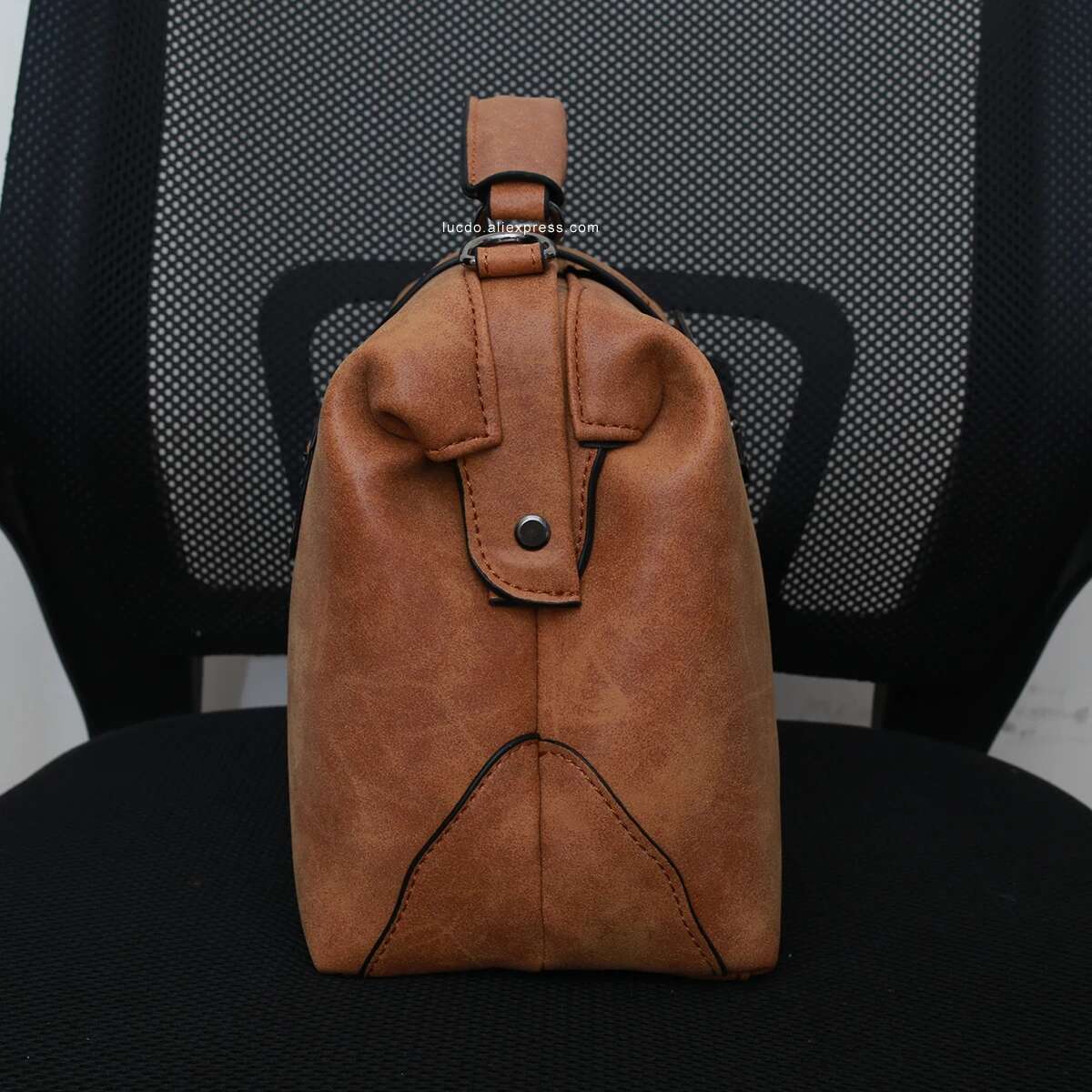 Fashion Plaid Rivets Design Doctor Crossbody Bags For Women new style High Quality PU Leather Tote Solid Color Shoulder Handbags