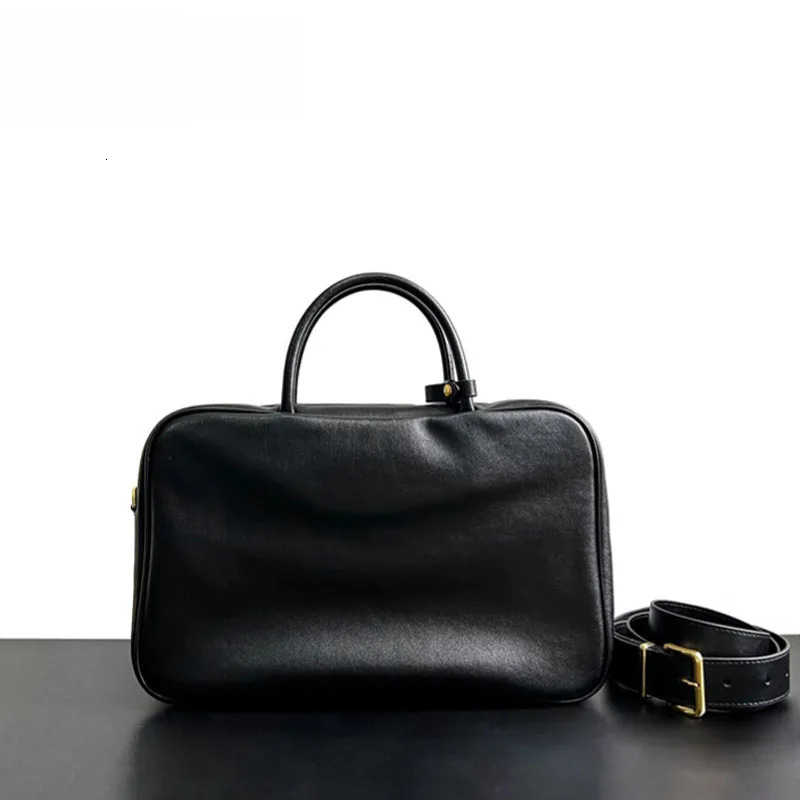 Vintage Briefcase Large Capacity Commuting Computer Shoulder Crossbody Genuine Leather Bowg Women's Bag Tote Bag designer handbags