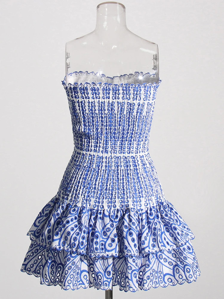 TWOTWINSTYLE Cut Out Layered Hem Sexy Dress For Women Strapless Sleeveless Off Shoulder High Waist Mini Dresses Female Clothing 250225