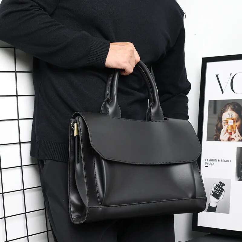 Vintage Leather Handbag Men's Top-Handle Bags Briefcase With Shoulder Strap Business Large Capacity Crossbody Men Laptop Bag