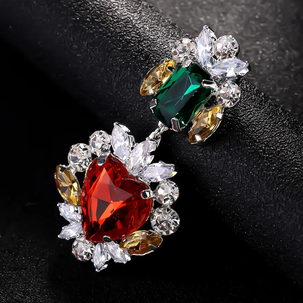 Stonefans Greeen and Red Crystal Heart Dangle Earrings for Women Statement Large Earrings Multicolour Bridal Wedding Ear Jewelry 250225