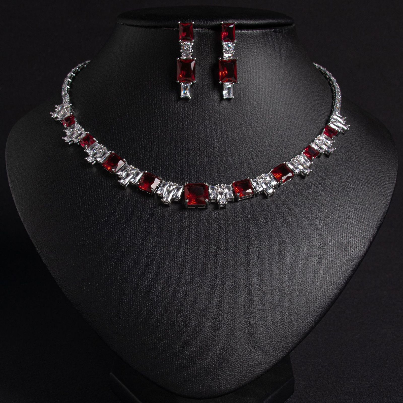 New Luxury Ice Flower Cut Zircon Color Treasure Necklace Set Wedding Dress Accessories Banquet Zircon Jewelry 241115