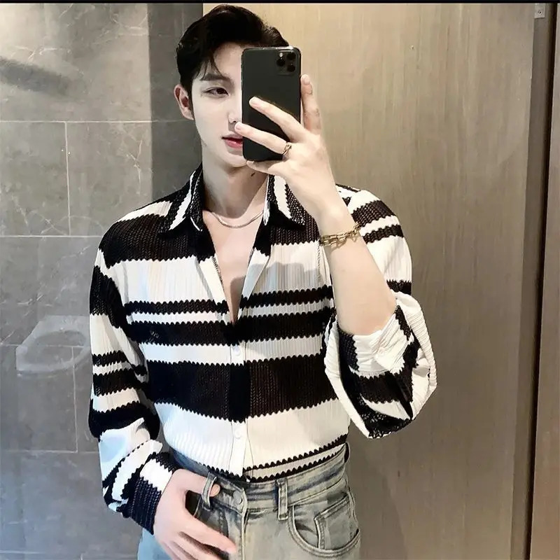 Senior Trend Fashion Niche Sense of Thin Style Cool Stripe Hollow Out Loose Handsome Temperament Mens Shirts Autumn 250224