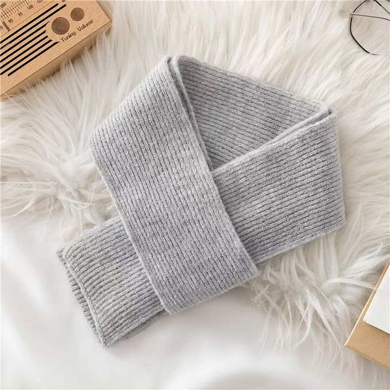 T180 new style all-match fashion warm small scarf female autumn and winter Korean version high-grade neck cover neck collar scarf