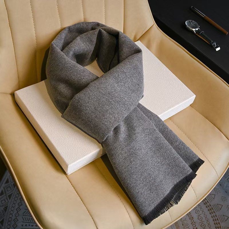 K011 Chinese red bright red year of birth wool scarf men and women winter gift for middle-aged and elderly people neck gift box