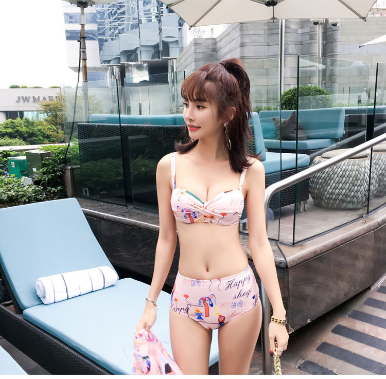 Three piece swimsuit women, covering belly slimming out the firy's conservtive Instgrm style hot spring cover up shirt nd boxer shorts gther for 