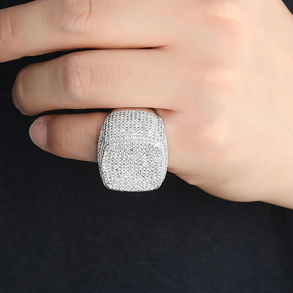 Square Ice Out Big Signet Ring Men Hip Hop Trend Jewelry Large Cubic Zircon Stone Paved Finger Band Party Accessory Gift 250225