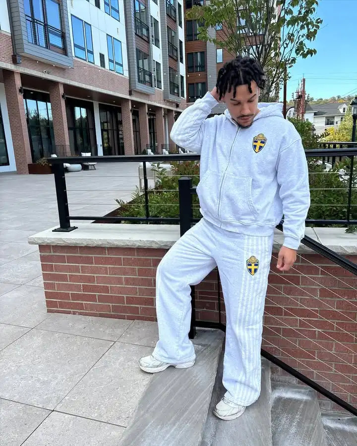 Mens striped zipper hooded sweatshirt twopiece set Y2K Harajuku ed oversized drawer pants 250226