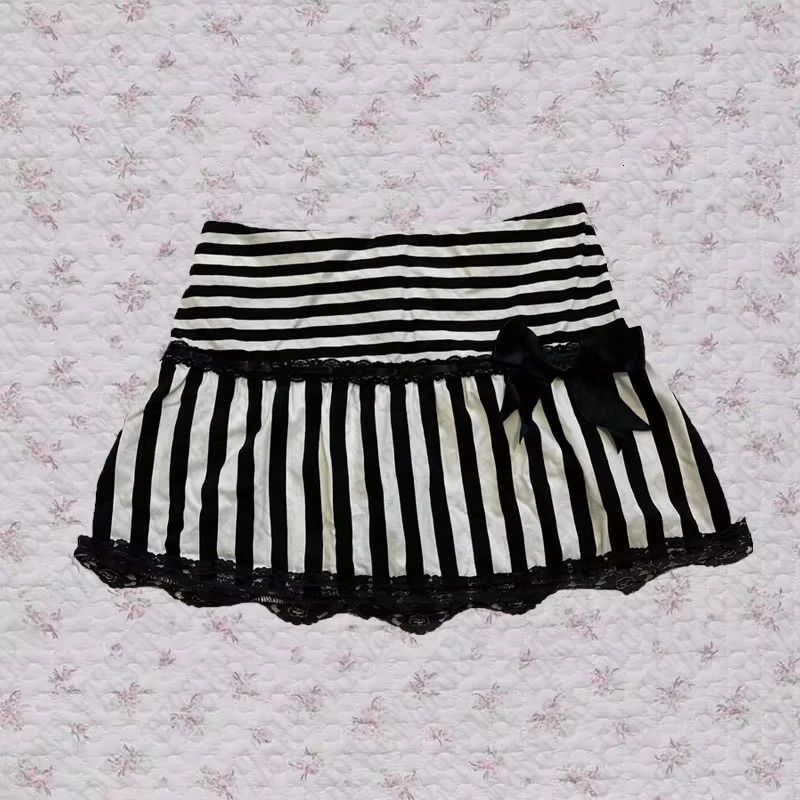 Punk Emo Vintage Womens Skirt Y2K Aesthetic Bow sweet A-Line Skirt Streetwear Y2K Fairy Stripes Cute Lace Sexy Mini Skirt 250225