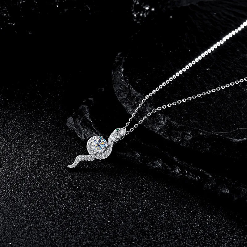 s925 sterling silver high-grade necklace simple and versatile snake-shaped autumn and winter pendant 250220