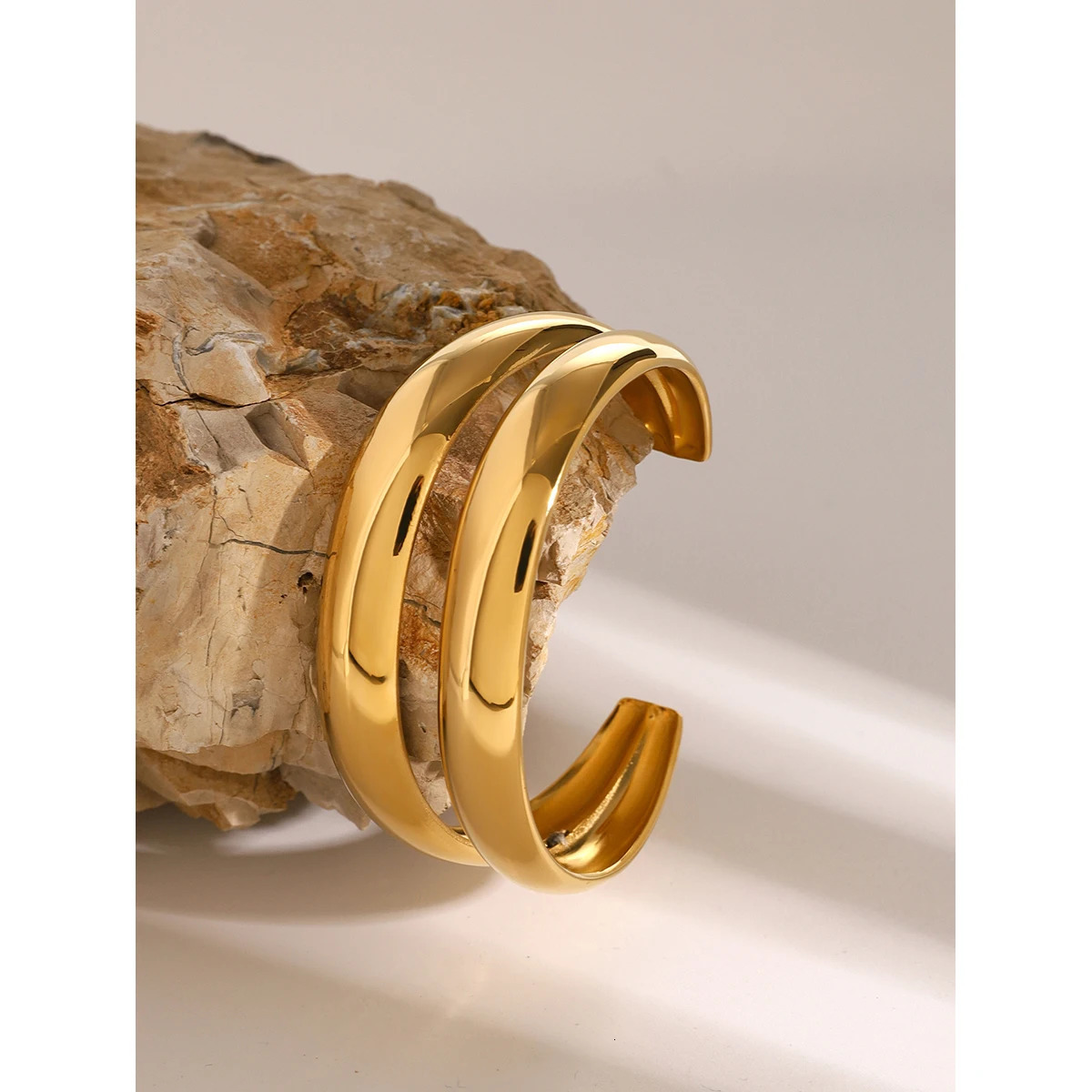 Uworld Stainless Steel Statement Gold Color Cuff Bracelet Bangle Metal Texture Multi-Layer Temperament Fashion Waterproof Jewelr 250225