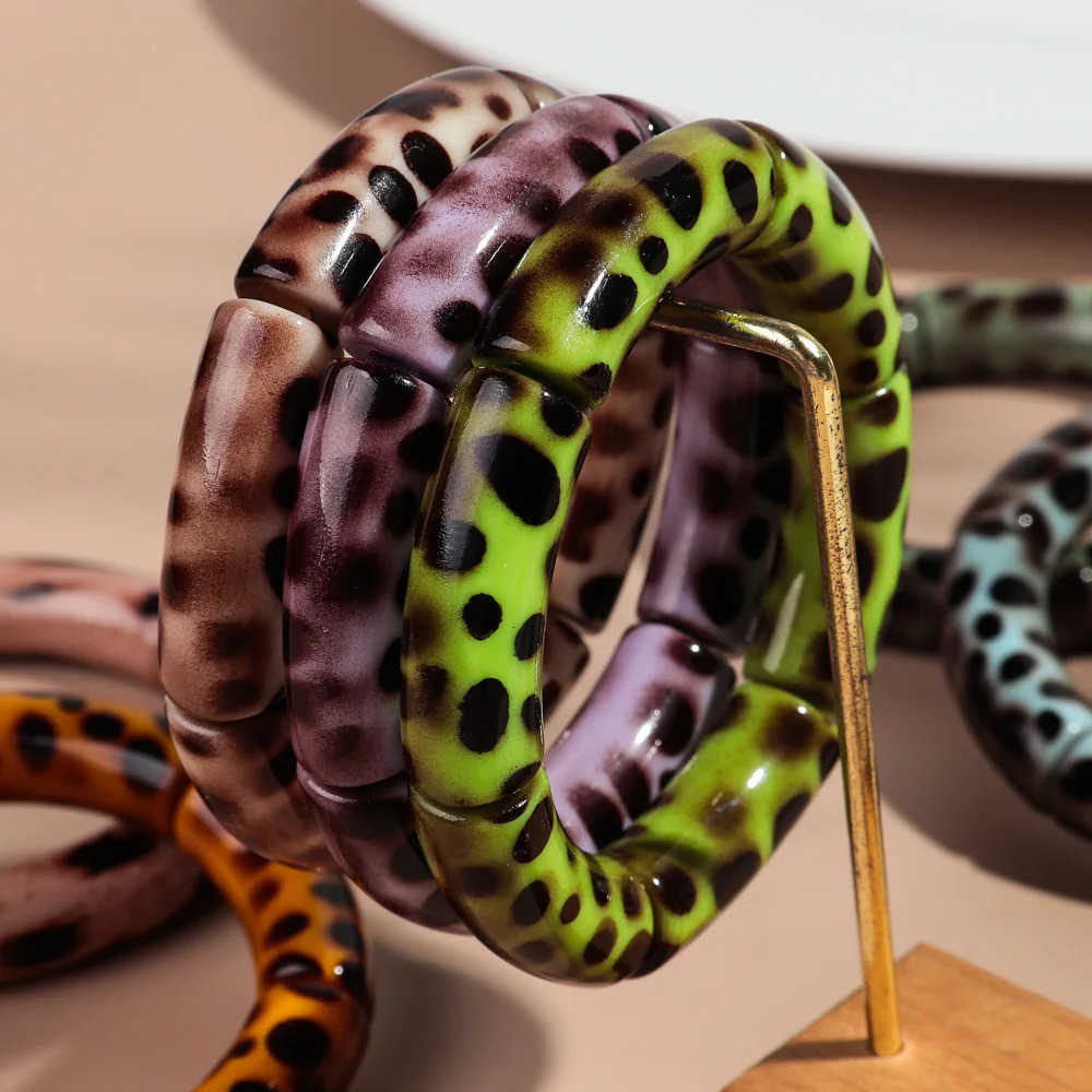 Colorful Leopard Big Bamboo Tube Beaded Acrylic Bracelets for Women Men Boho Elastic Curved Resin Bangle Stack Jewelry Gifts 250225