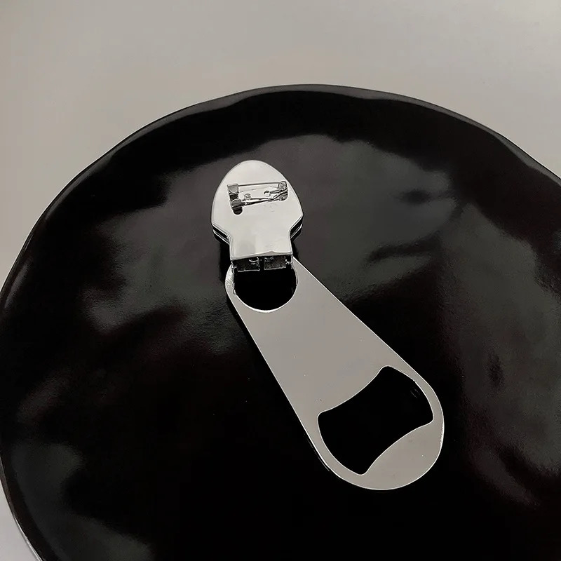 Metal Zipper Brooch European And American Style Personality Fashion Big Brooch Ms Travel Wedding Clothing Accessories 250225