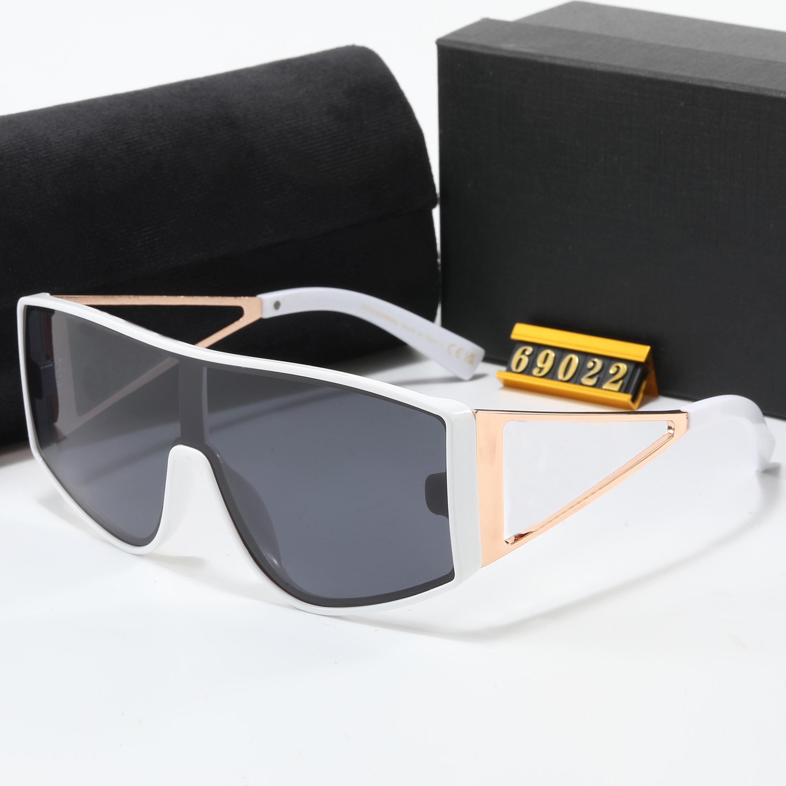 2025 With Box Designer Sunglasses Luxury Eyeglasses Branded Glasses Fashion For Men Women Full Frame UV400 Beach Classic Sun Goggle Shading Polarized Glass NO69022