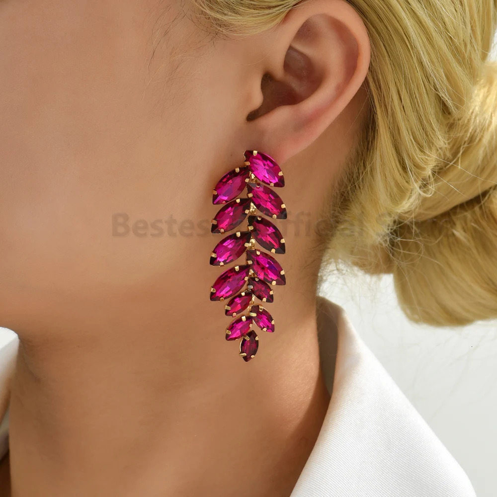 Vintage Long Drop Dangle Earrings For Women Maple Leaf Shaped Full Glass Crystal Trend Jewelry Bridal Wedding Accessories 250225