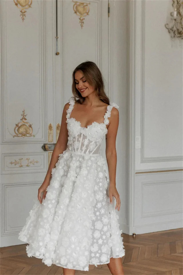 Customized Wedding Dress Lace Flowers Spaghetti Strap ALine Evening Dresses KneeLength Valentines Day Gowns 250224