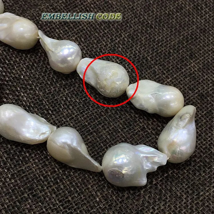 Selling Well White Color Large Size Tissue Nucleated Flame Ball Shape Baroque Pearl Necklace Freshwater 100% Natural Pearls 250222