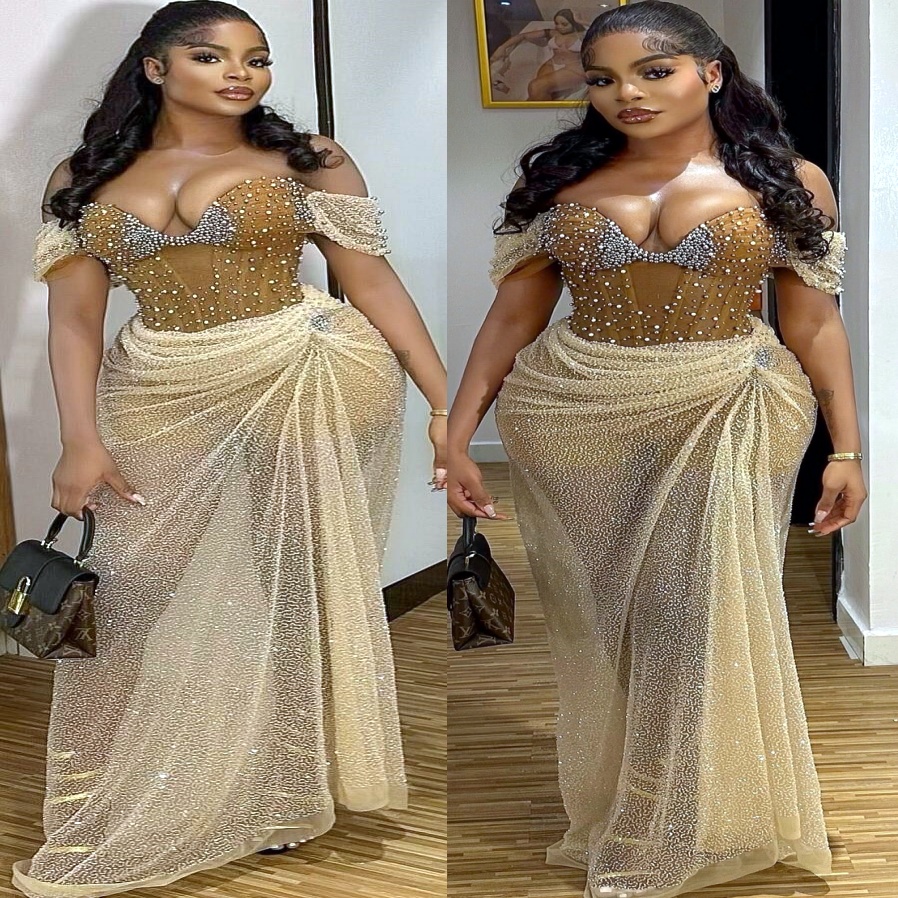 Gold Straight Prom Dresses 2025 Beaded Sequined Illusion Evening Formal Party Second Birthday Engagement Gowns Plus Size Dress For Special Ocns