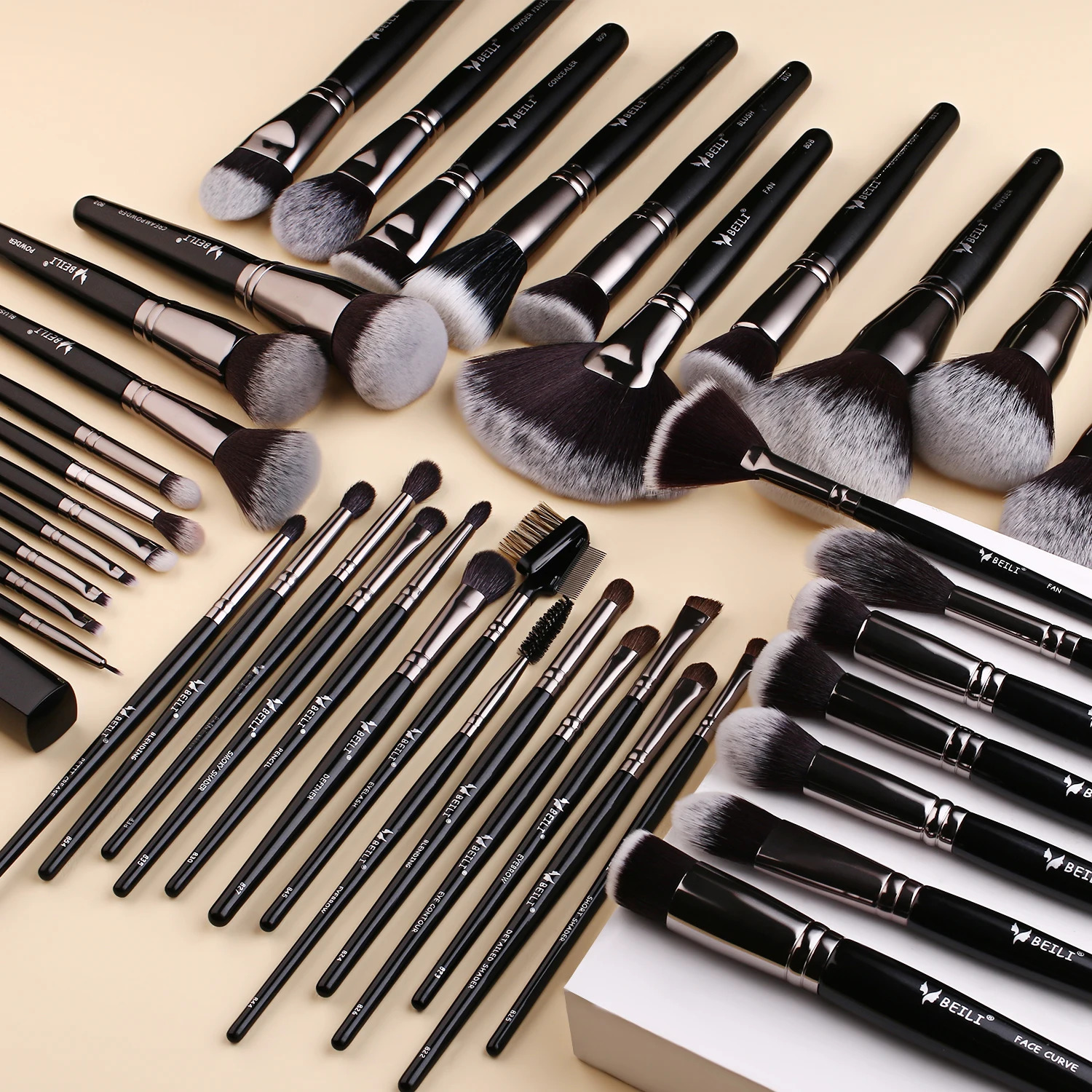 BEILI Black Professional Makeup Brush Set Big Powder Makeup Brushes Foundation Natural Blending pinceaux de maquillage 250224