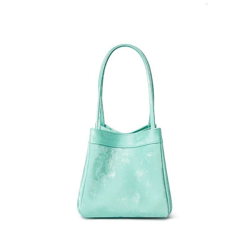 New Fashion Handbags Light Feminine Leather Bags Lady Design Purses For Women