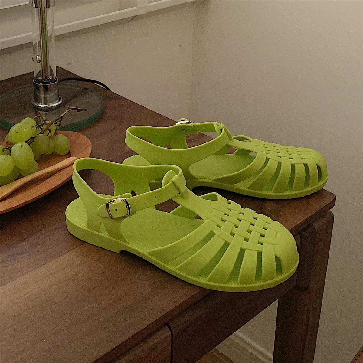 Retro Roman sandals for women summer Korean fairy Wind ins students hollow woven flat jelly shoes 2025