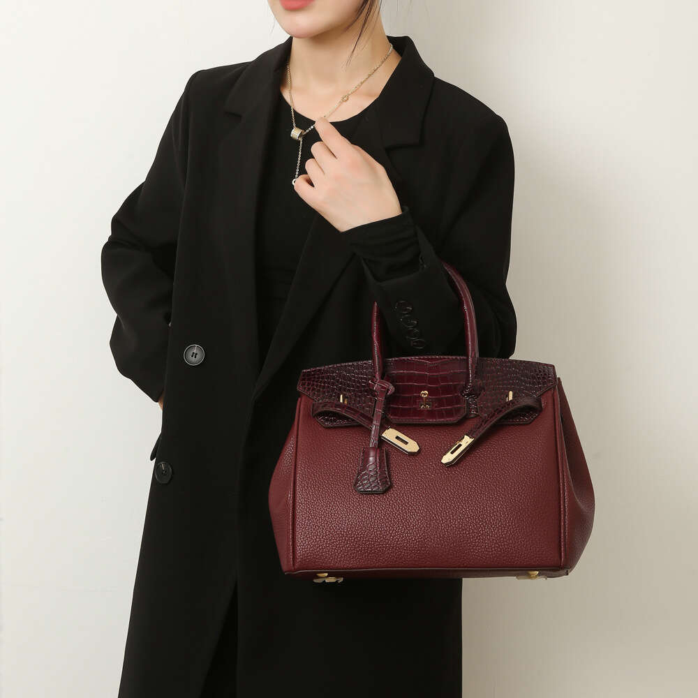 2024 New Commuter Fashion Mother and Child with Crocodile Pattern Splicing Handheld Single Shoulder Diagonal Cross Women's Bag 9018