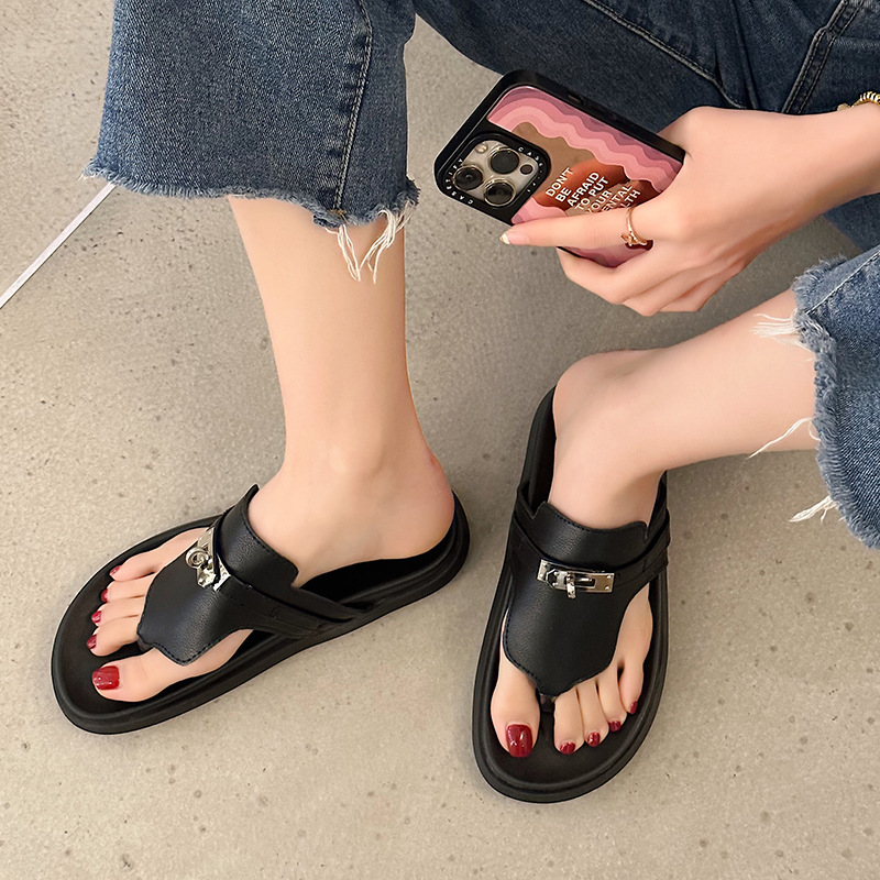 free shipping 2025 new Slippers designer sandals for womens Platform fashion ladies sliders shoes casual Flip-flop Slipper woman outdoor