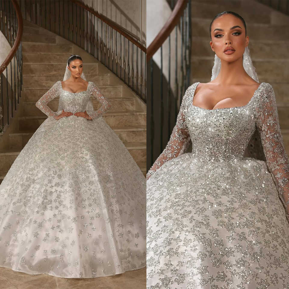 Graceful Ball Gown Wedding Dresses Square Neck Lace 3D Floral Appliques Beaded Sweep Floor Court Gown Customized Bridal Gowns Special Occasion Vestido