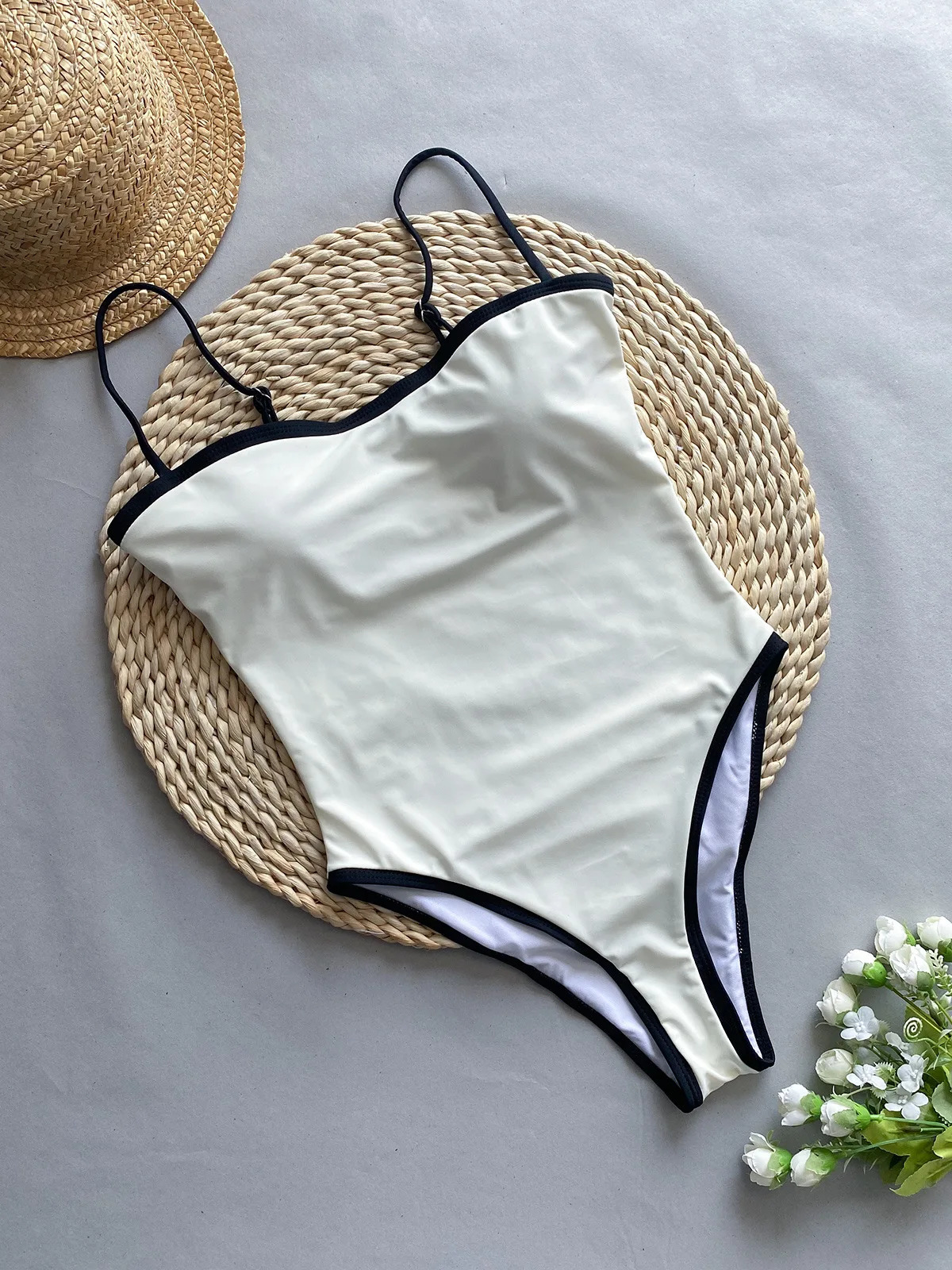 2024 Vintage One Piece Swimsuit Retro Swimwear Women Swimsuit Bandeau Bathing Suit Beachwear Monokini Female Swimming Suits 250225