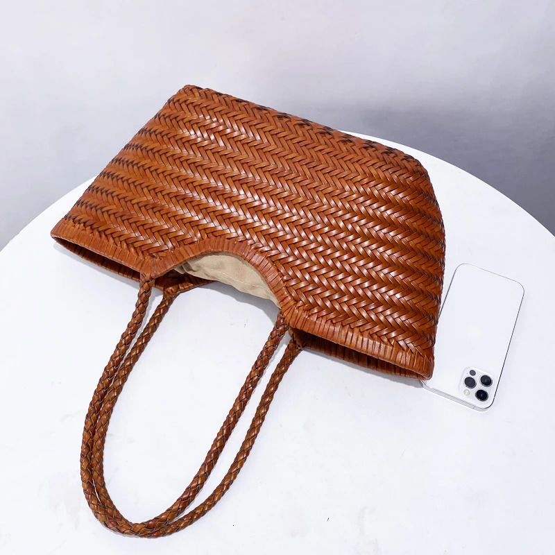 Genuine Leather Handwoven Tote Bags For Women er Handbags And Purses 2024 In Cowhide With Inner Pocket Shoulder 250224