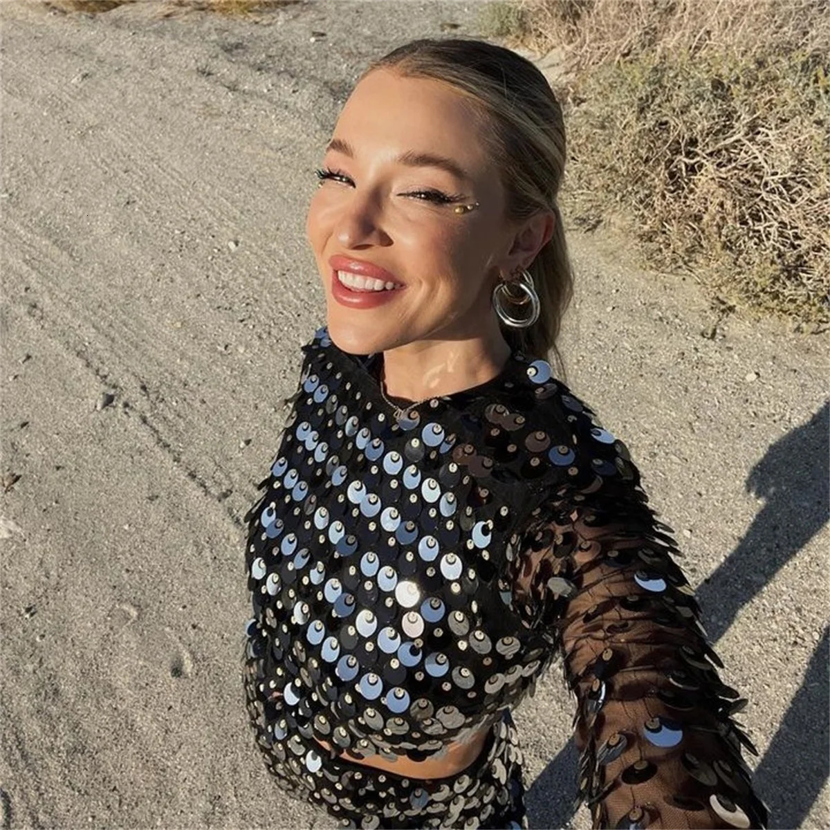 Sequins Hollow Out Mini Dress Woman Fashion Long Flare Sleeve Slim Glitter Dresses High Street Evening Party Club Mini Vestido 250225