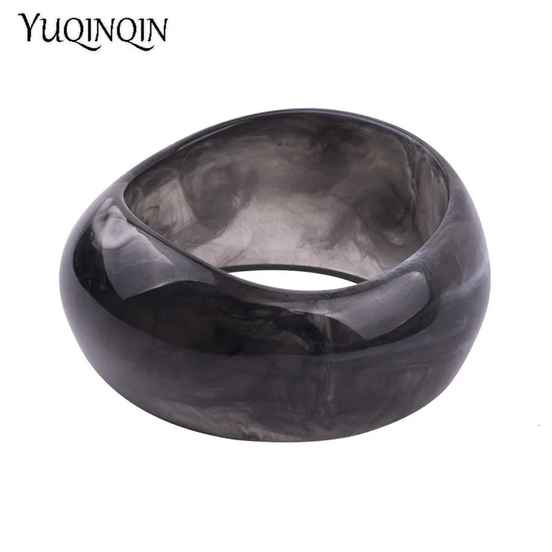 Classic Acrylic Cuff Fashion Bracelets Bangles for Women Wide Geometric Resin Bracelets Female Simple Charm Party Jewelry 250225