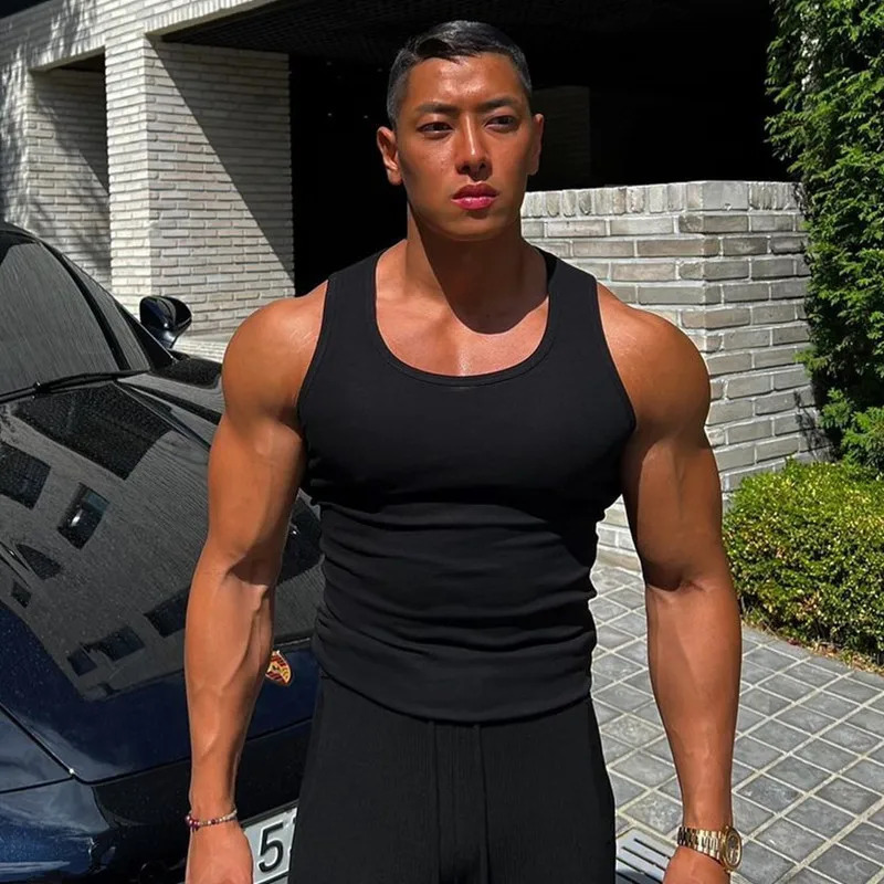 2024 Mens Pure Cotton Tight Vest Casual Sports Tank Tops Middle-aged Sleeveless Basic Tops Quick Drying Bodybuilding Vest250222