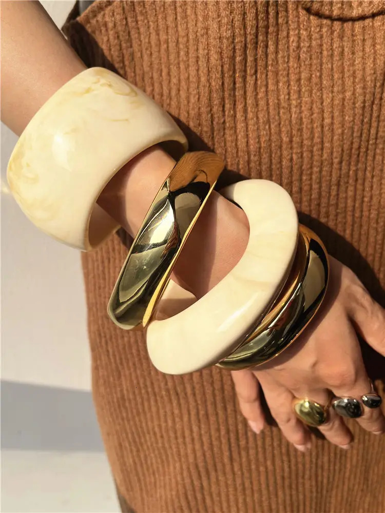 HangZhi Vintage Wide Geometric Large Resin Bracelet Brown Irregular Chunky Clear Bangle Jewelry Gift for Women Girls 2024 250225