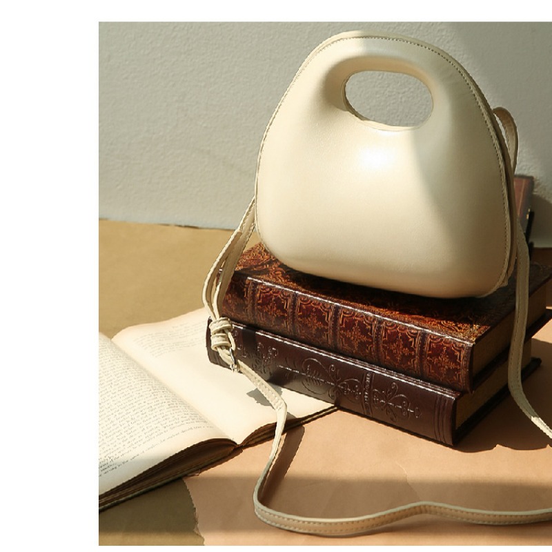 Elegant Small Round Egg Bag - Fashionable Shoulder Messenger for Everyday Use