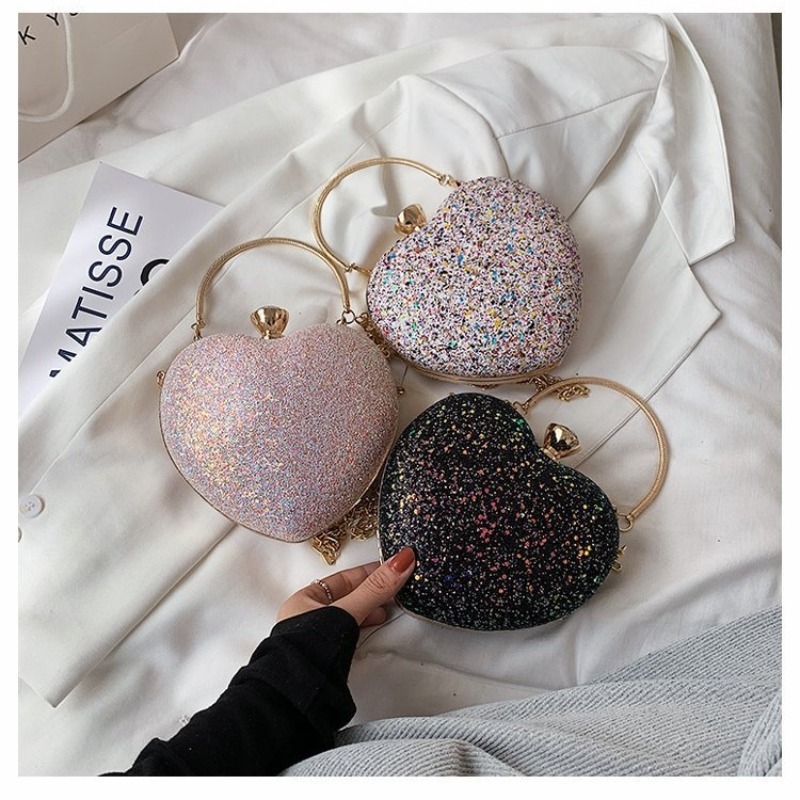 Summer-Ready Vintage Shoulder Bag - Elegant Crossbody Portable Love Accessory