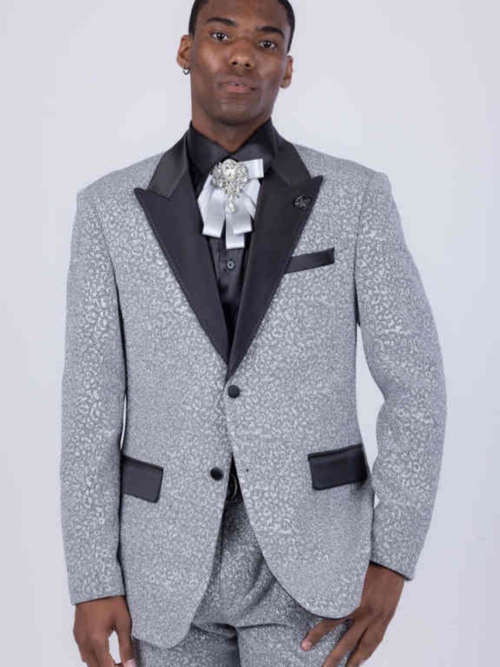 Bright Wedding Tuxedos Single Breasted Men Suits Peaked Lapel 2 Piece Set Jacket Pants Business Blazers Customized