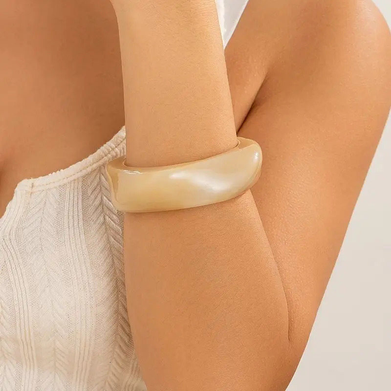 Lacteo Acrylic Vintage Irregular Bangles For Women Classic Large Geometric Wrap Bracelets Girls Retro Jewelry Accessories 250225