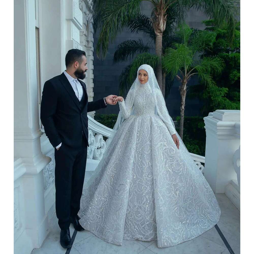 Gorgeous Muslim Wedding Dresses High Collar Long Sleeves Appliques Lace Ball Bridal Gown Chapel Custom Made Vestidos De Novia