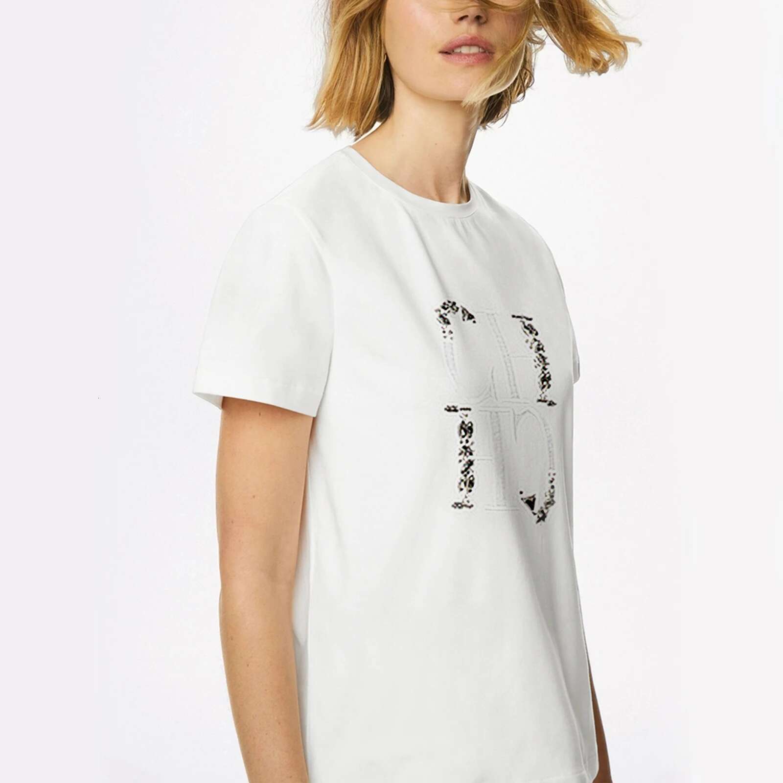 CHCH New Summer Heavy Craft Embroidery T-Shirt Fashion Casual Women's Short Sleeve