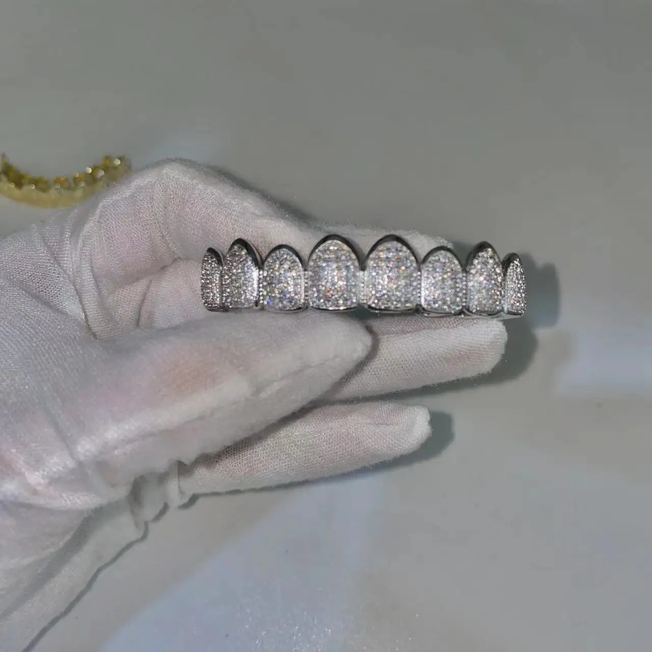 Bling Iced Out Teeth Hip Hop Top Bottom Grills Dental Mouth Punk Teeth Caps Cosplay Party TG137 250220