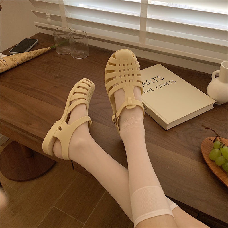 Retro Roman sandals for women summer Korean fairy Wind ins students hollow woven flat jelly shoes 2025