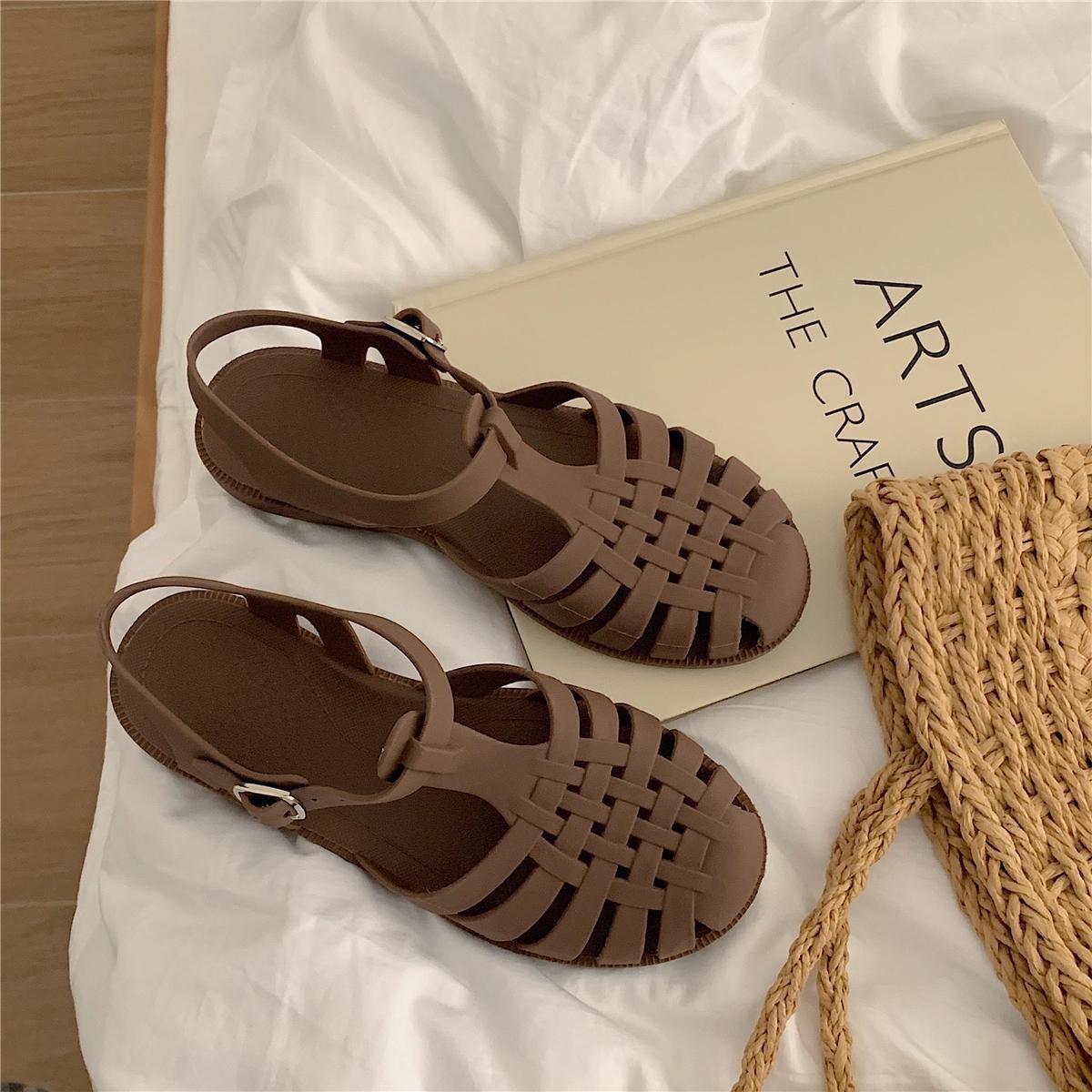 Retro Roman sandals for women summer Korean fairy Wind ins students hollow woven flat jelly shoes 2025