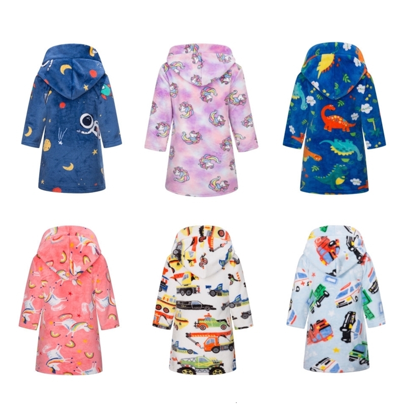 Kids Hooded Flannel Bathrobe Boys Girls Cartoon Bath Robes Soft Warm Pajamas Long Sleeves Towel Robe 250226