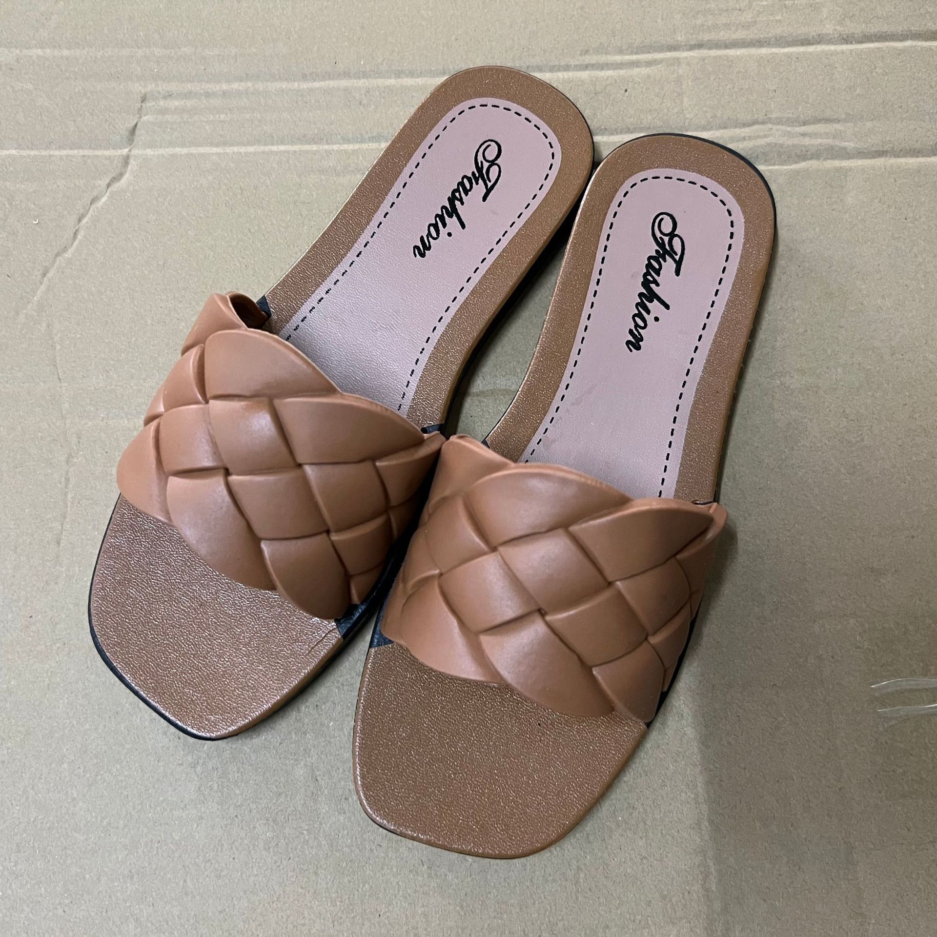 Free Shipping New Slides Designer Slippers Womans Sandals Black Platform Peep Toe Shoes Indoor Home Outdoor Women